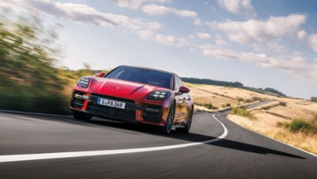 Panamera Turbo S E-Hybrid e Panamera GTS: dinamicità ai massimi livelli